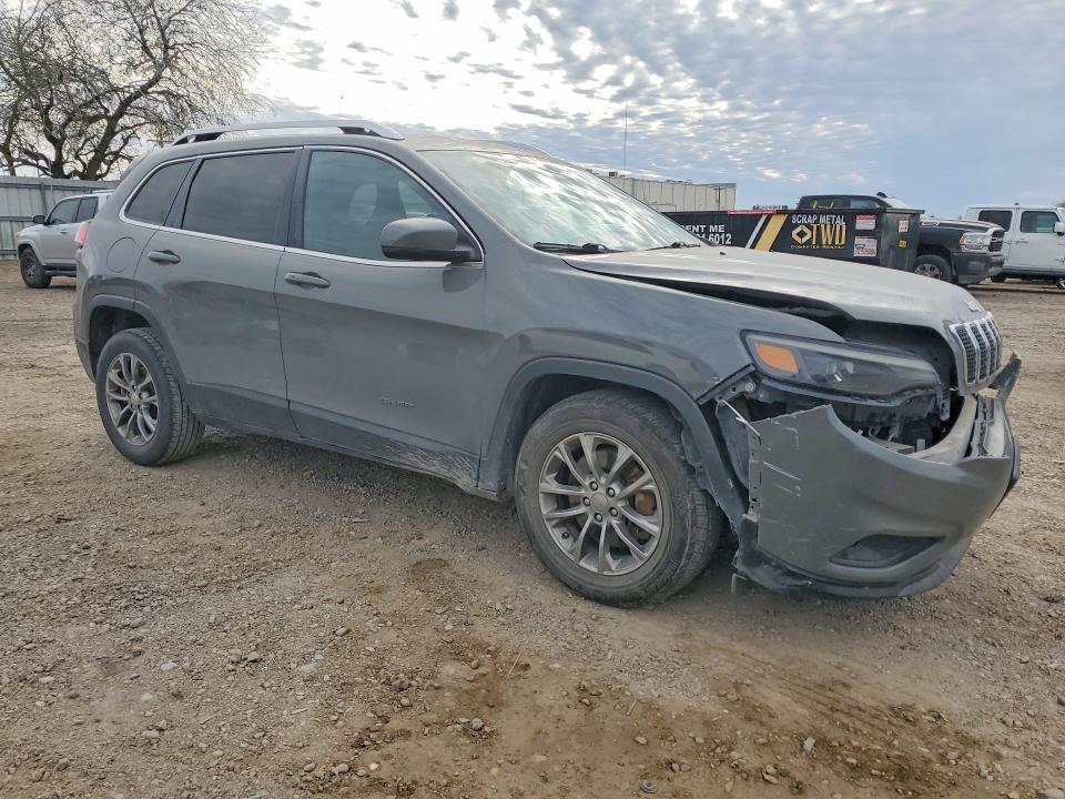 Photo 4 from auction – 2019 JEEP CHEROKEE with VIN 1C4PJLLX5KD353755