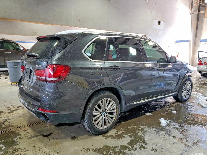 Photo 3 from auction – 2017 BMW X5 XDRIVE3 with VIN 5UXKR0C36H0X82884