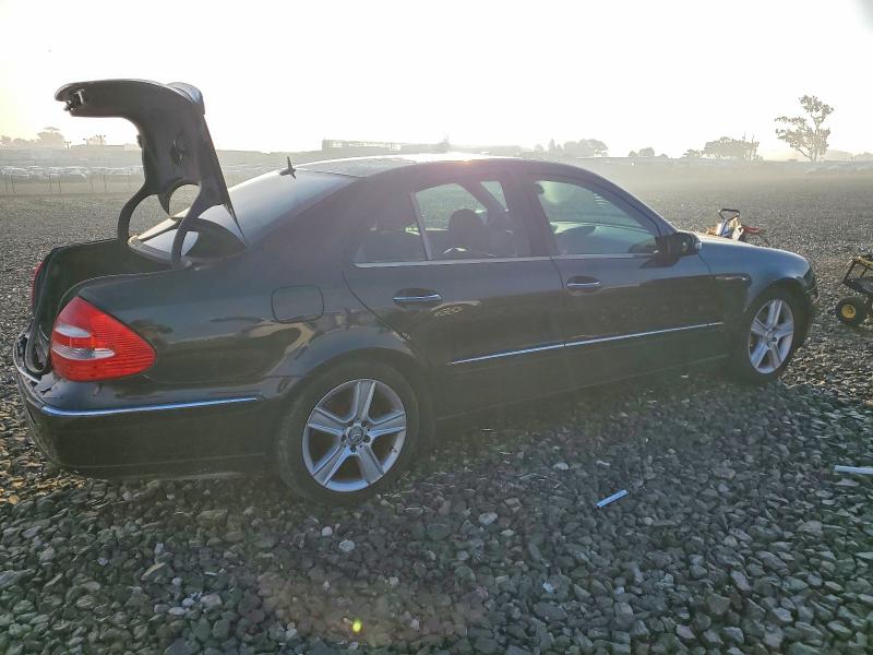 Photo 3 from auction – 2003 MERCEDES-BENZ E 320 with VIN WDBUF65J83A277660