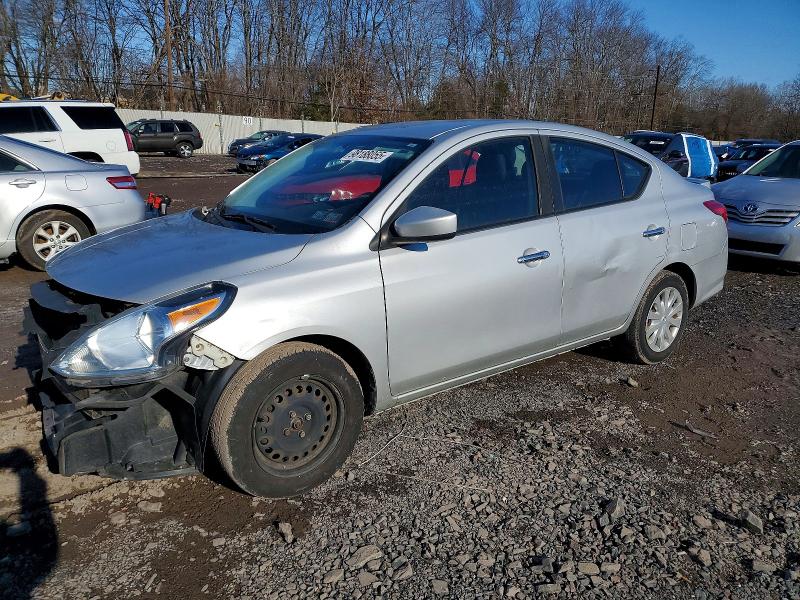 NISSAN VERSA 2017 with VIN 3N1CN7AP0HK424403 - Photo from auction