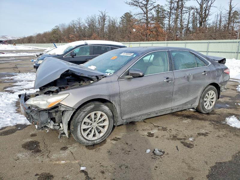 Photo 1 from auction – 2017 TOYOTA CAMRY LE with VIN 4T1BF1FK5HU650254