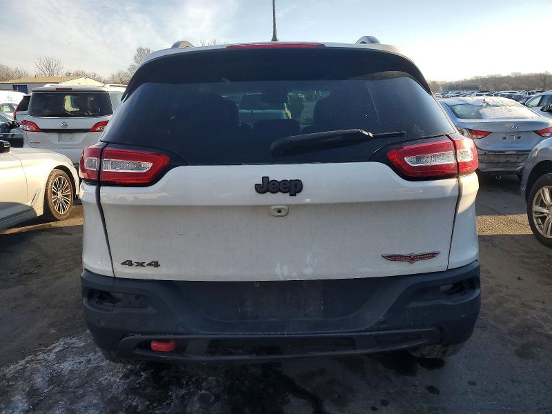 Photo 6 from auction – 2018 JEEP CHEROKEE T with VIN 1C4PJMBX5JD527524