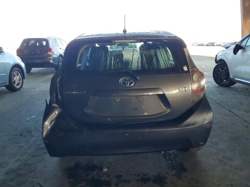 Photo 6 from auction – 2014 TOYOTA PRIUS C with VIN JTDKDTB30E1562505