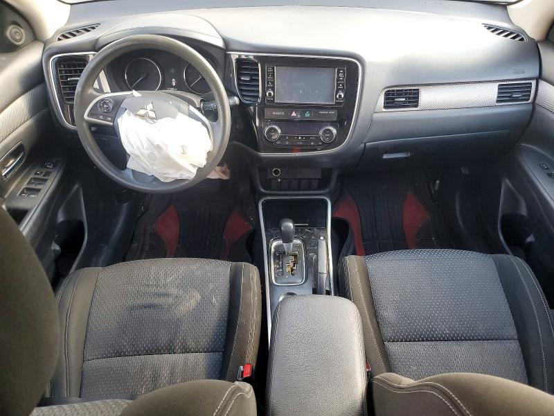 Photo 8 from auction – 2018 MITSUBISHI OUTLANDER with VIN JA4AD2A3XJZ062106