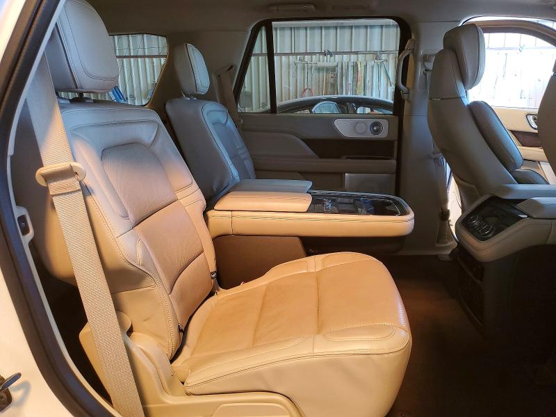 Photo 11 from auction – 2018 LINCOLN NAVIGATOR with VIN 5LMJJ2LT9JEL12270