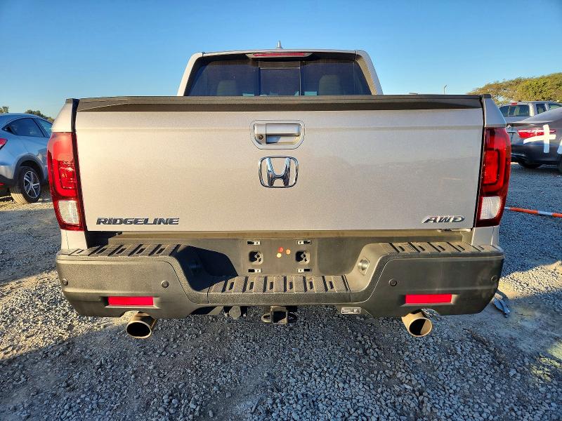 Photo 6 from auction – 2021 HONDA RIDGELINE with VIN 5FPYK3F71MB004768