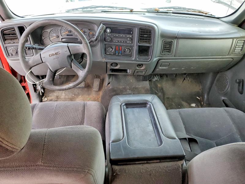 Photo 8 from auction – 2005 GMC NEW SIERRA with VIN 1GTEC19X45Z262254