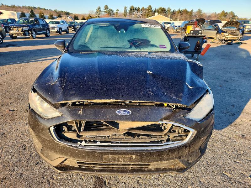 Photo 5 from auction – 2019 FORD FUSION with VIN 3FA6P0HD7KR194063