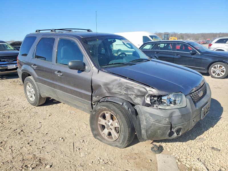 Photo 4 from auction – 2006 FORD ESCAPE XLT with VIN 1FMYU03136KD18375