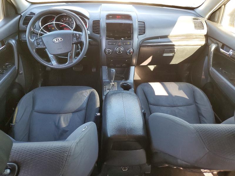 Foto 8 de la subasta – 2011 KIA SORENTO con VIN 5XYKT3A1XBG076380