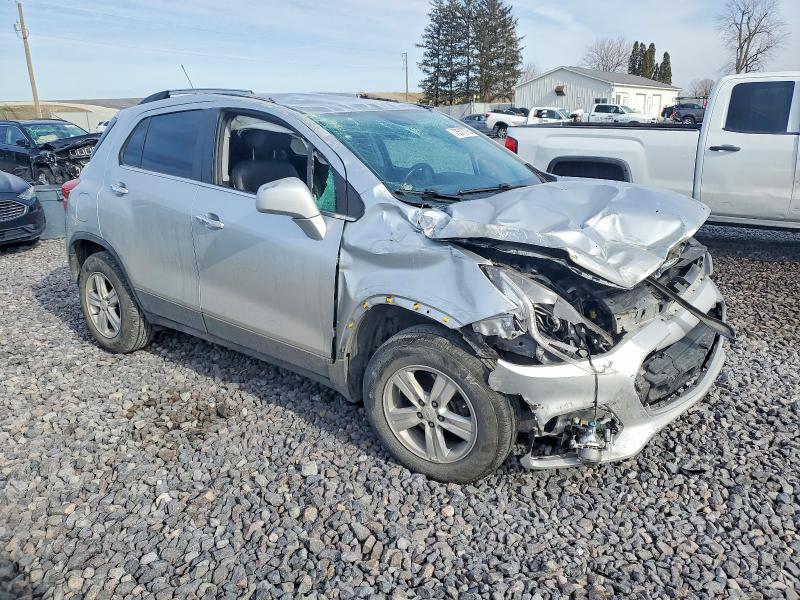 Photo 4 from auction – 2018 CHEVROLET TRAX 1LT with VIN KL7CJPSB5JB570449