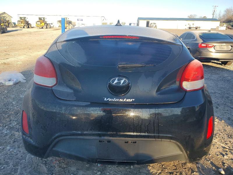 Photo 6 from auction – 2013 HYUNDAI VELOSTER with VIN KMHTC6AD2DU149335