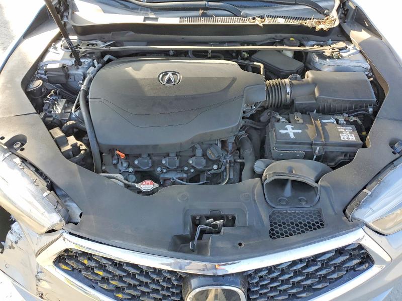 Photo 11 from auction – 2018 ACURA TLX with VIN 19UUB2F75JA006739