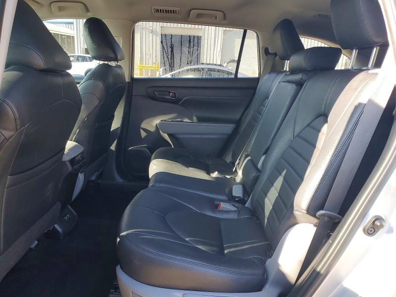 Photo 10 from auction – 2021 TOYOTA HIGHLANDER with VIN 5TDZZRAH5MS049641