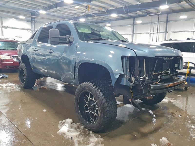 Photo 4 from auction – 2011 CHEVROLET AVALANCHE with VIN 3GNTKFE39BG351704