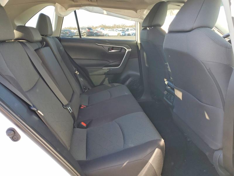 Photo 11 from auction – 2024 TOYOTA RAV4 with VIN 2T3W1RFV8RW317306