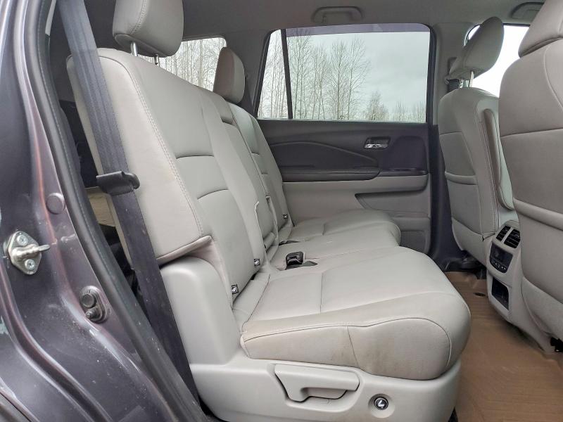 Photo 11 from auction – 2017 HONDA PILOT with VIN 5FNYF5H60HB026327