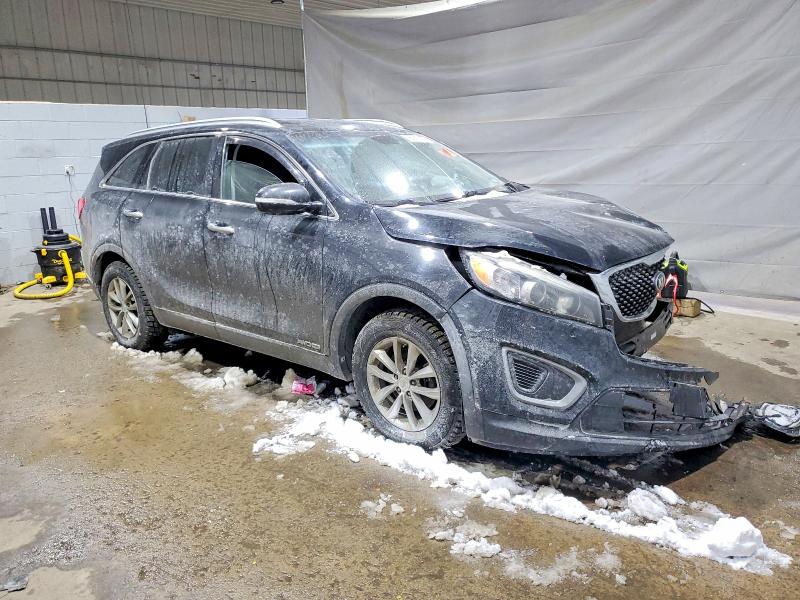 Photo 4 from auction – 2017 KIA SORENTO LX with VIN 5XYPGDA58HG273978