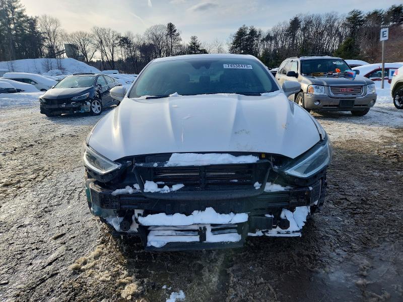 Photo 5 from auction – 2017 FORD FUSION TIT with VIN 3FA6P0D9XHR211092