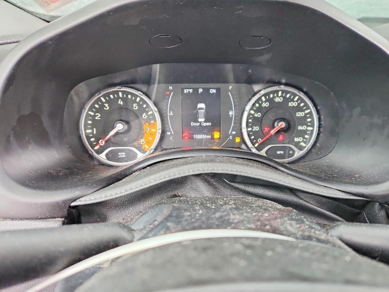 Photo 9 from auction – 2017 JEEP RENEGADE L with VIN ZACCJBBBXHPF07563