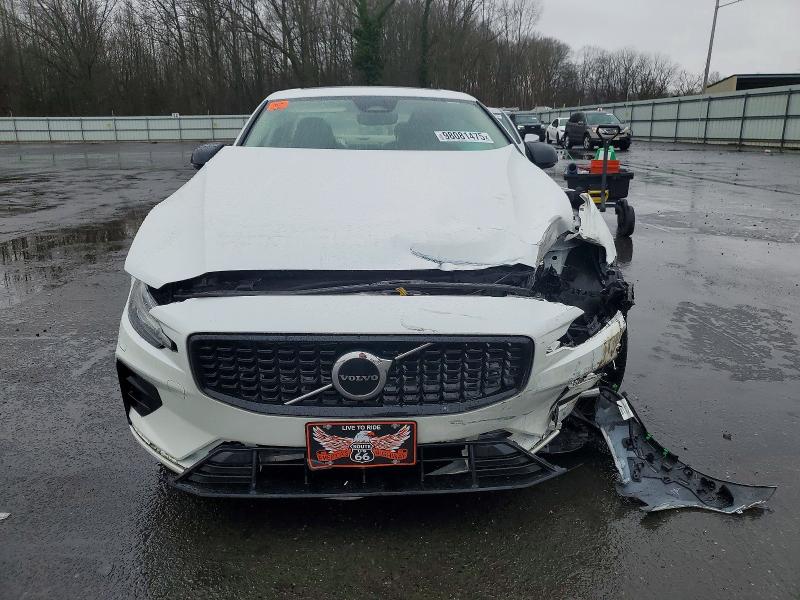 Photo 5 from auction – 2023 VOLVO S60 CORE with VIN 7JRL12TV6PG244428