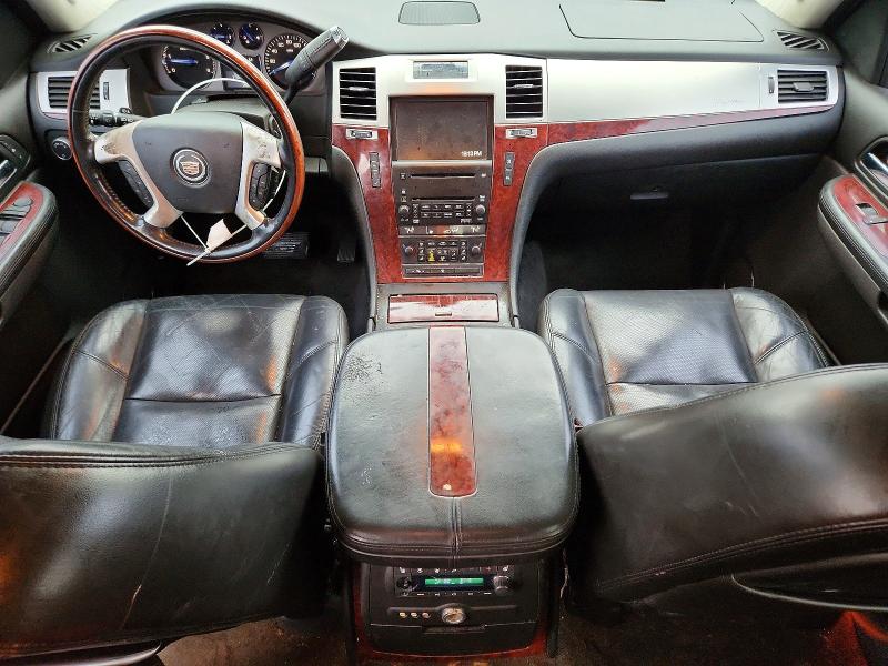 Photo 8 from auction – 2007 CADILLAC ESCALADE L with VIN 1GYFK63897R156353