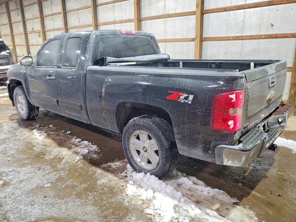 Photo 2 from auction – 2011 CHEVROLET SILVERADO with VIN 1GCRKSE35BZ192479