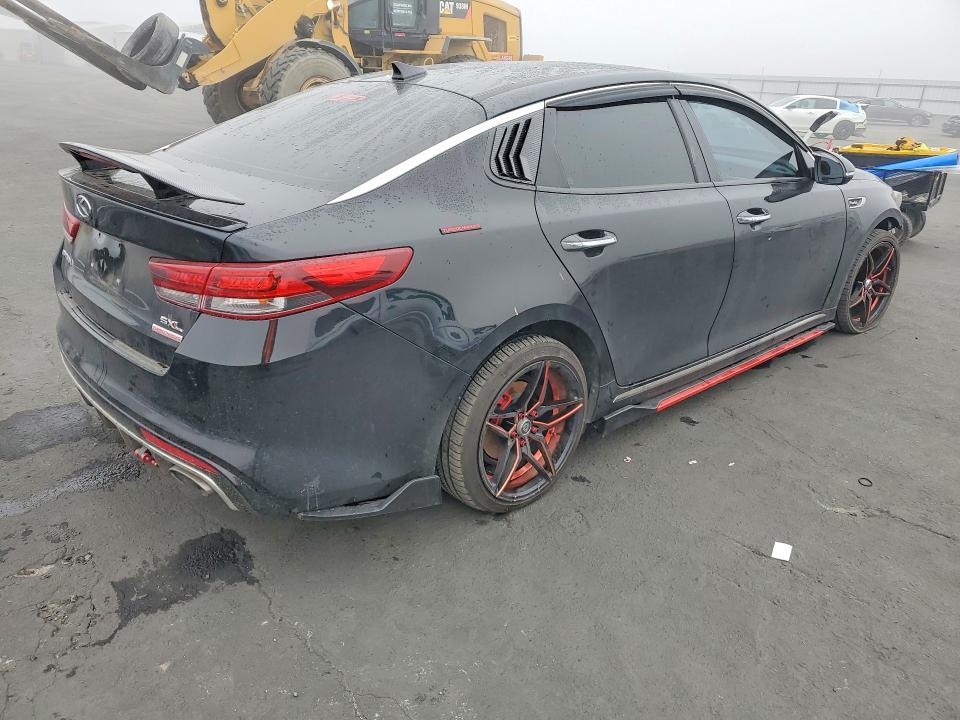 Photo 3 from auction – 2016 KIA OPTIMA with VIN 5XXGV4L22GG119679