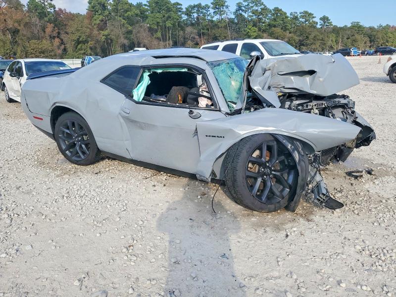 Photo 4 from auction – 2022 DODGE CHALLENGER with VIN 2C3CDZBT2NH195300