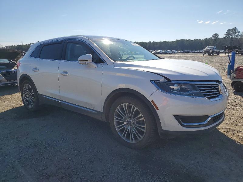 Photo 4 from auction – 2016 LINCOLN MKX RESERV with VIN 2LMTJ8LR7GBL57719