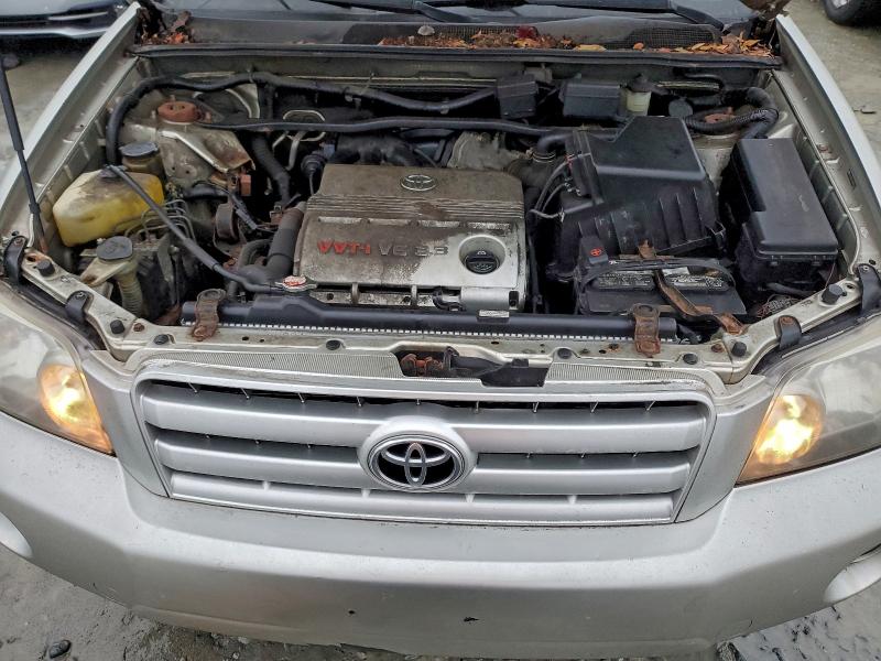 Photo 12 from auction – 2005 TOYOTA HIGHLANDER with VIN JTEDP21A650049187