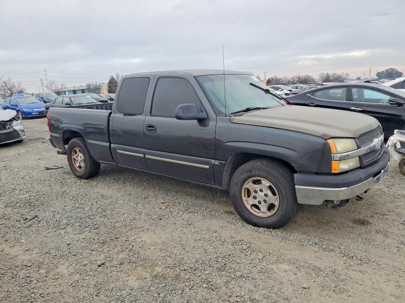 Photo 4 from auction – 2004 CHEVROLET SILVERADO with VIN 2GCEC19V241160103