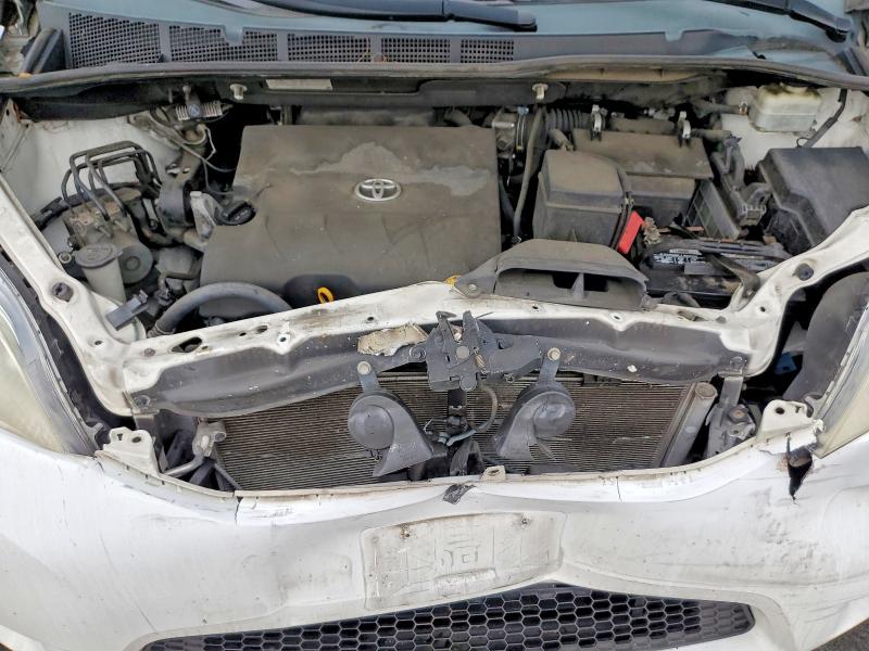 Photo 12 from auction – 2012 TOYOTA SIENNA LE with VIN 5TDKK3DC9CS206363