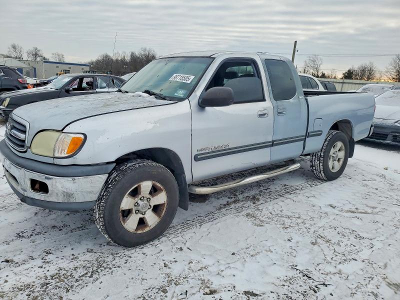 TOYOTA TUNDRA 2000 with VIN 5TBBT4412YS123892 - Photo from auction
