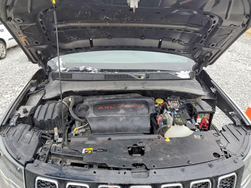 Photo 12 from auction – 2018 JEEP COMPASS LI with VIN 3C4NJDCB9JT212097