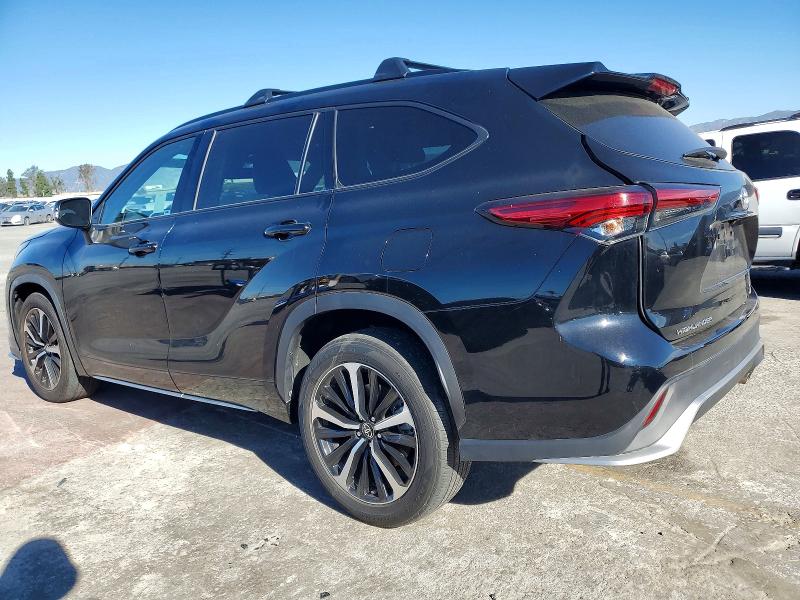 Photo 2 from auction – 2021 TOYOTA HIGHLANDER with VIN 5TDJZRAH5MS082717