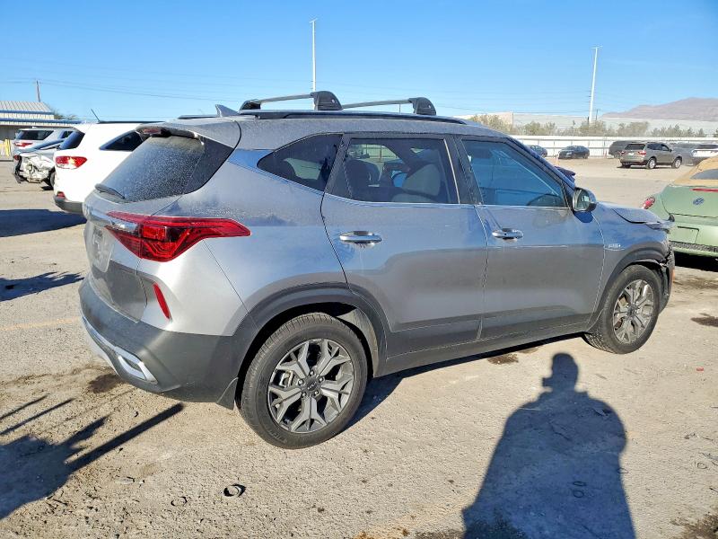 صورة رقم 3 من المزاد - 2023 KIA SELTOS EX مع VIN KNDERCAA4P7414713
