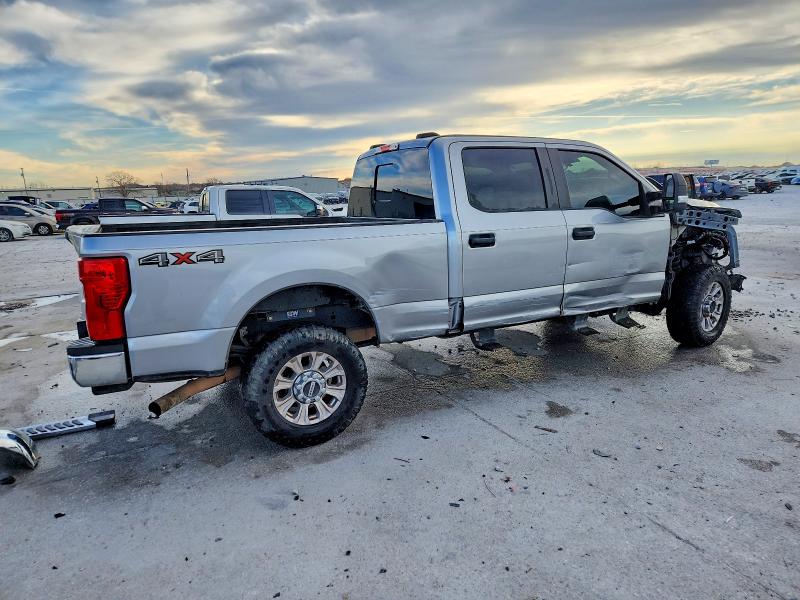 Photo 3 from auction – 2020 FORD F250 SUPER with VIN 1FT7W2B65LEC88650