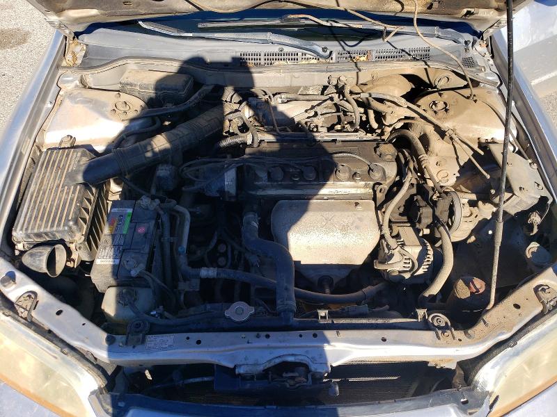 Photo 11 from auction – 2001 HONDA ACCORD LX with VIN JHMCG66581C015231