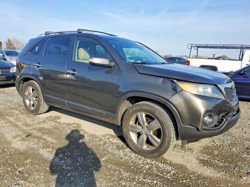 Photo 4 from auction – 2013 KIA SORENTO EX with VIN 5XYKU3A68DG337758