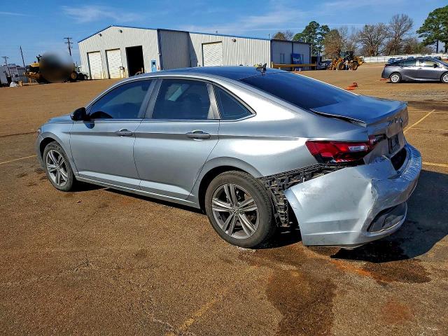 Photo 2 from auction – 2024 VOLKSWAGEN JETTA with VIN 3VW7M7BU9RM043951