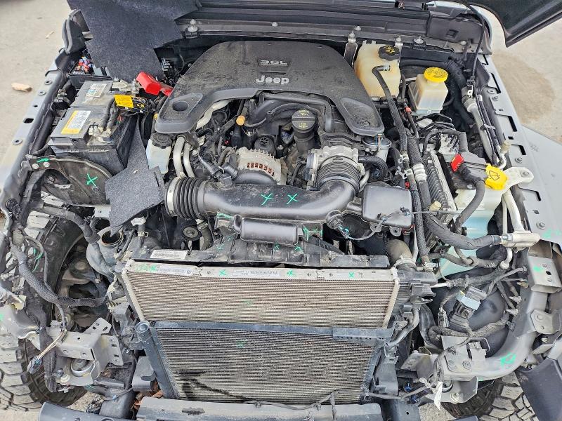 Foto 12 de la subasta – 2021 JEEP GLADIATOR con VIN 1C6HJTFG2ML611763