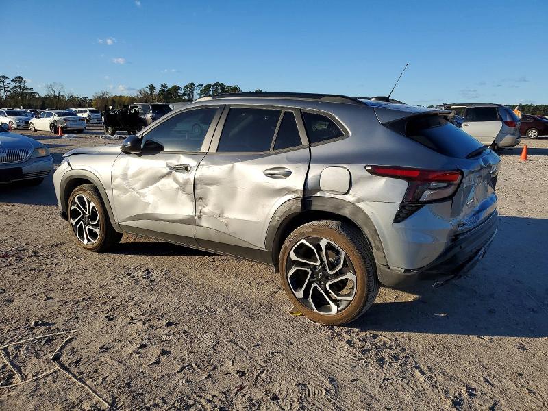 Foto 2 de la subasta – 2026 CHEVROLET TRAX con VIN KL77LJEPXTC017650