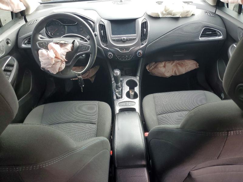 Photo 8 from auction – 2018 CHEVROLET CRUZE with VIN 1G1BE5SM3J7163749
