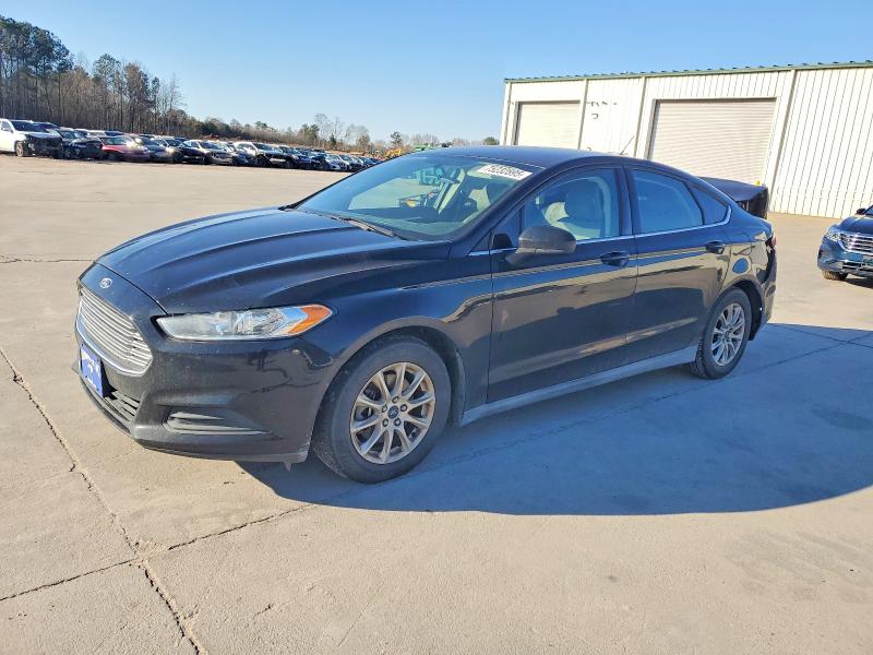 FORD FUSION 2016 with VIN 1FA6P0G71G5111684 - Photo from auction
