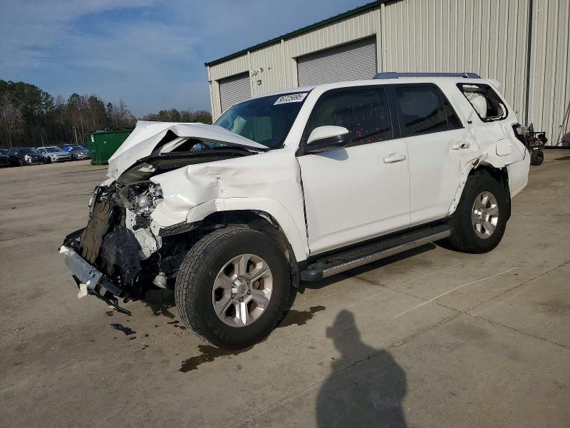 Foto 1 de la subasta – 2015 TOYOTA 4RUNNER SR con VIN JTEZU5JR4F5105587