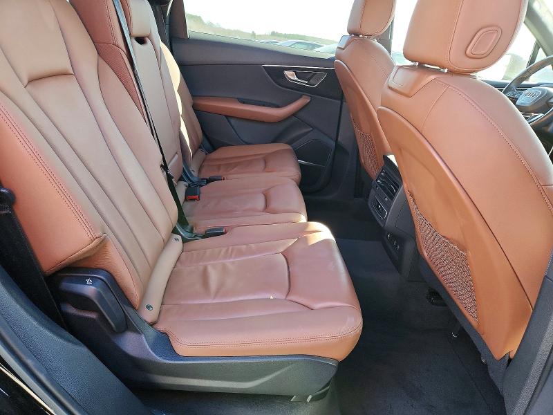 Photo 11 from auction – 2021 AUDI Q7 PREMIUM with VIN WA1LJAF72MD029030