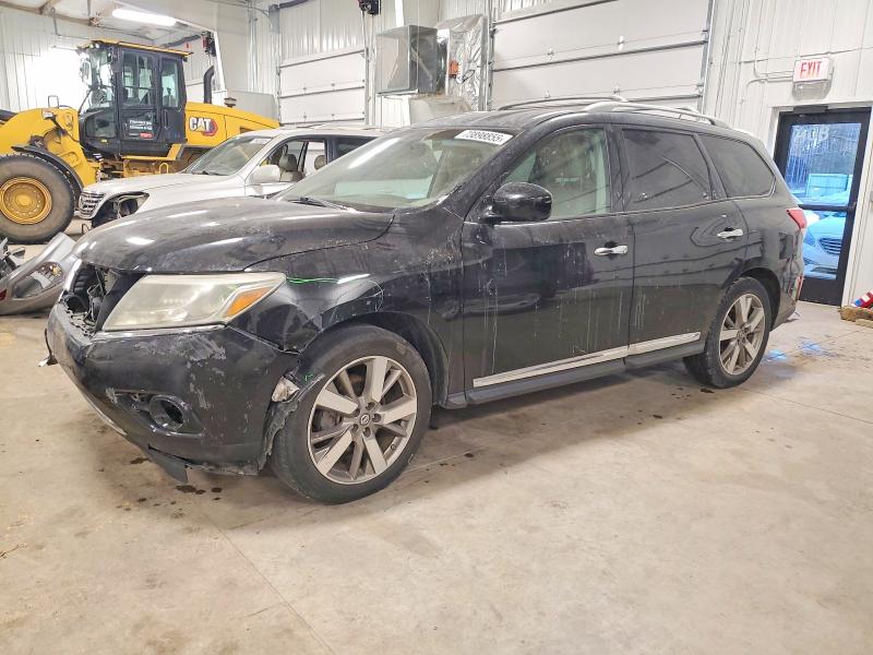 NISSAN PATHFINDER 2013 with VIN 5N1AR2MM0DC637120 - Photo from auction