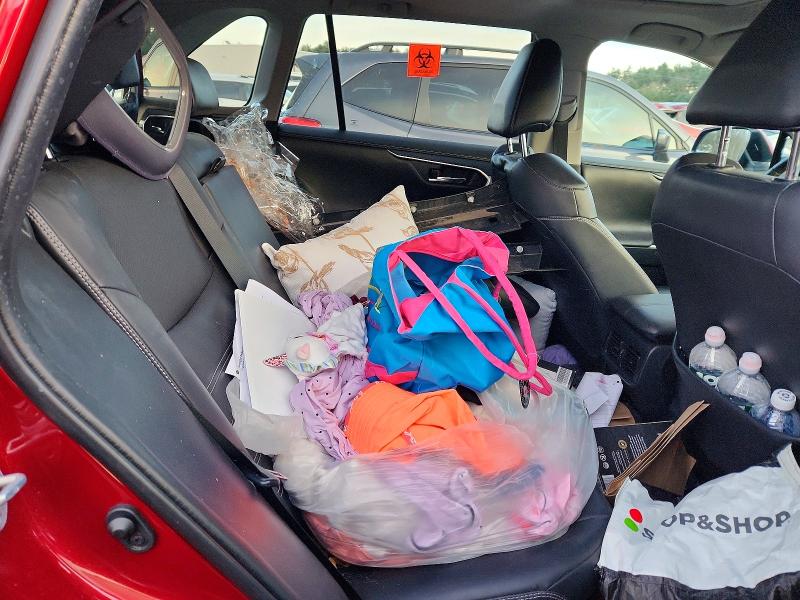 Photo 10 from auction – 2019 TOYOTA RAV4 LIMIT with VIN 2T3DWRFV0KW027415