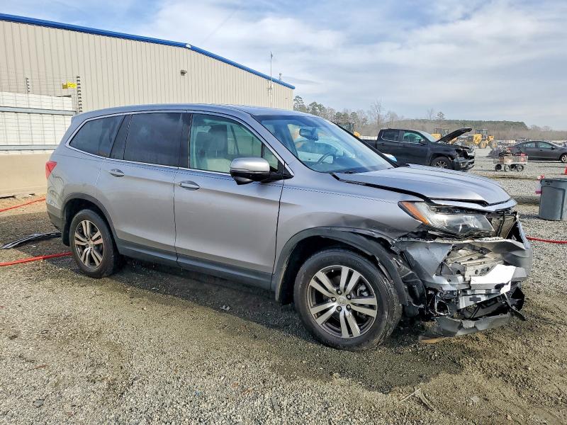 Photo 4 from auction – 2017 HONDA PILOT EXL with VIN 5FNYF5H54HB033028
